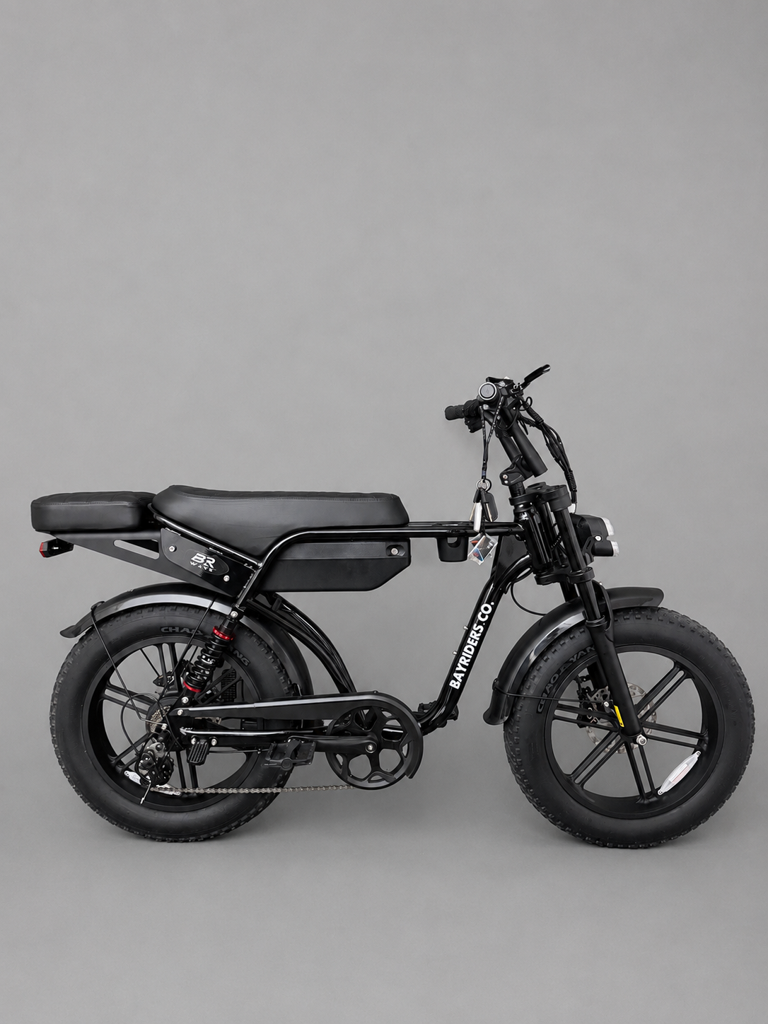 BR Wave electric bike in black, side profile studio photo